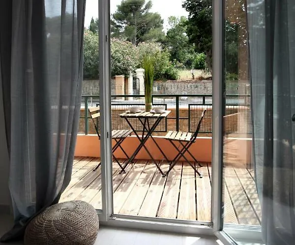 アパート La Source *